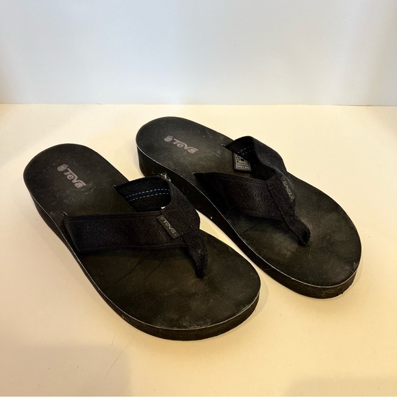 Teva Black Platform Flip Flop Y2K Sandals - Picture 2 of 4